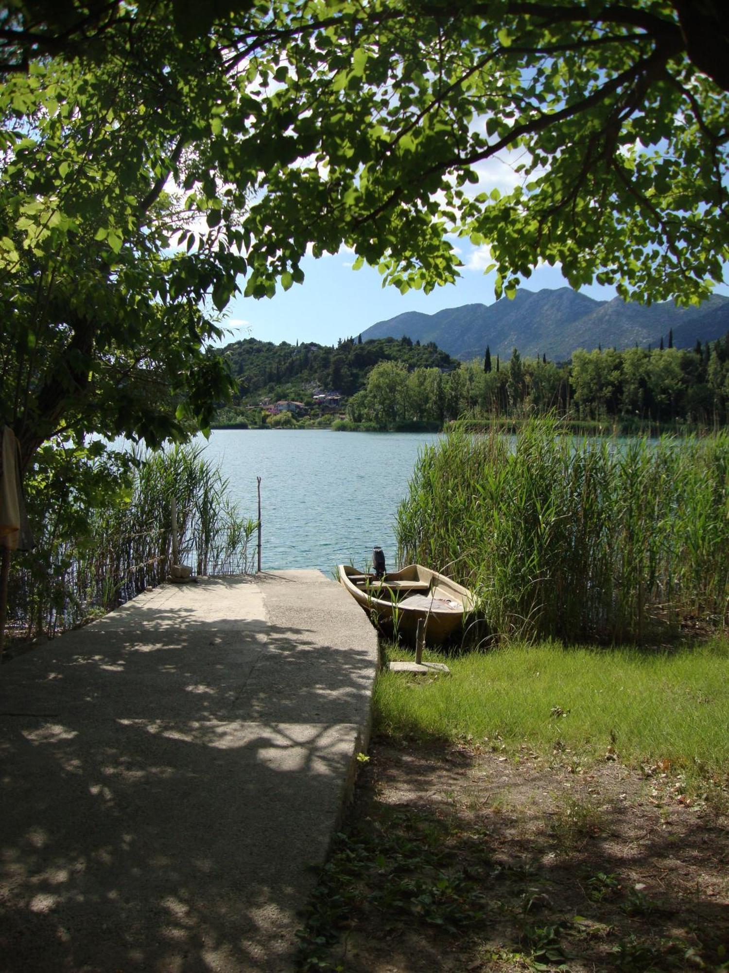 Franic Bacina Lakes Apartments Apartment